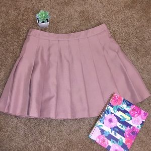 Pleated F21 Skirt 🌼